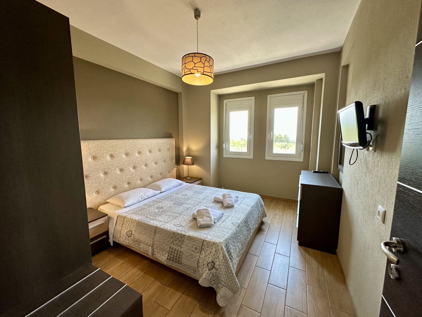 Book apartments and rooms